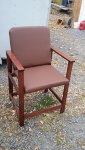 Amish built hip chair